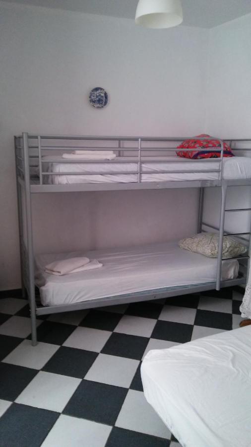 Hostel Patio 19 Малага Экстерьер фото